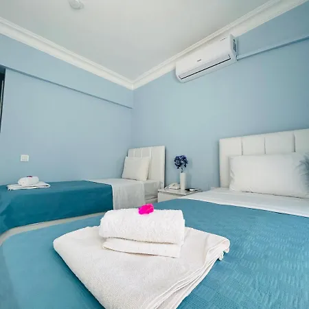 Bed & Breakfast Marquis Blue 4*
