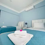 Bed & Breakfast Marquis Blue 4*