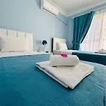 Marquis Blue Kas