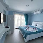 Marquis Blue 4*