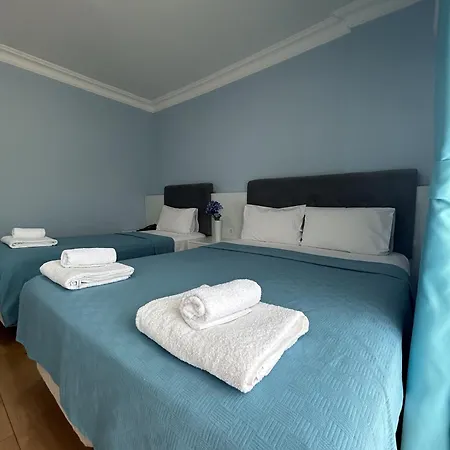 Marquis Blue Bed & Breakfast 4*